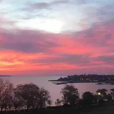 Windmill With Sea View アパート