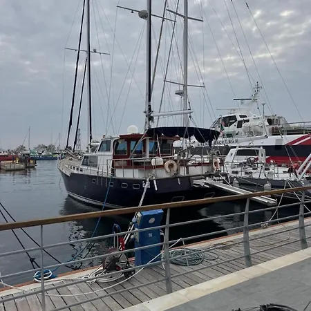 Windmill With Sea View アパート